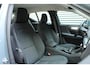 Volvo XC40 1.5 T3 Business Pro | Lichtmetalen Velgen 5-Spaaks 19" | Thunder Grey | Dodehoekdetectie Met Correctie | File Assistent | Electronic Climate Controle | Verwarmende Voorstoelen +Verwarmend Stuur | LED Koplampen | Navigatiesysteem Full Map + Hard Disk | Audio Installatie | Apple Carplay/Android Auto |