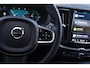 Volvo XC60 2.0 T6 Plug-in hybrid AWD Plus Dark | 2.250 kg trekgewicht! | Long Range Accu | Automaat | Trekhaak elektrisch | Panoramadak elektrisch | Lederen bekleding | Power Seats elektrisch | 360 camera | Google Services |