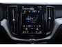 Volvo XC60 2.0 T6 Plug-in hybrid AWD Plus Dark | 2.250 kg trekgewicht! | Long Range Accu | Automaat | Trekhaak elektrisch | Panoramadak elektrisch | Lederen bekleding | Power Seats elektrisch | 360 camera | Google Services |