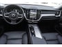 Volvo XC60 2.0 T6 Plug-in hybrid AWD Plus Dark | 2.250 kg trekgewicht! | Long Range Accu | Automaat | Trekhaak elektrisch | Panoramadak elektrisch | Lederen bekleding | Power Seats elektrisch | 360 camera | Google Services |
