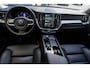 Volvo XC60 2.0 T6 Plug-in hybrid AWD Plus Dark | 2250 kg Trekgewicht | Trekhaak | Panoramdak | 360 graden camera | Pilot Assist