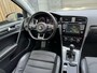 Volkswagen Golf Variant 1.4 TSI R-line 150pk | Navigatiesysteem | Osram LED verlichting | Trekhaak uitklapbaar | Keyless entry | Stoelverwarming | Cruise control | R-stuur | Parkeersensoren voor en achter | Achteruitrijcamera