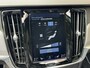 Volvo V90 2.0 D3 R-Design Automaat | Panoramadak | Leren bekleding | Camera met rondomzicht | Bowers&Wilkins | Adaptieve cruise control | Head-up Display | Apple CarPlay | LED | Parkeersensoren voor en achter