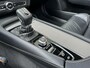 Volvo V90 2.0 D3 R-Design Automaat | Panoramadak | Leren bekleding | Camera met rondomzicht | Bowers&Wilkins | Adaptieve cruise control | Head-up Display | Apple CarPlay | LED | Parkeersensoren voor en achter