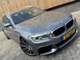 BMW 5-Serie Touring 520i Automaat M-sport | 20 inch lichtmetalen velgen | Navigatie proffesional | Sportstoelen | Stoelverwarming voor | Climate control | Cruise control | Parkeersensoren voor en achter