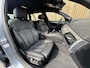 BMW 5-Serie Touring 520i Automaat M-sport | 20 inch lichtmetalen velgen | Navigatie proffesional | Sportstoelen | Stoelverwarming voor | Climate control | Cruise control | Parkeersensoren voor en achter