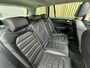 Volkswagen Golf Variant 1.5 TSI R-line Automaat | Panoramdak | Lederen bekleding | Stoel en stuurverwarming | Virtual cockpit | Parkeersensoren voor en achter | Achteruitrijcamera | LED verlichting adaptief