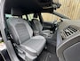 Volkswagen Golf Variant 1.5 TSI R-line Automaat | Navigatiesysteem | Apple CarPlay | Achteruitrijcamera | LED adaptief | Trekhaak afneembaar | Adaptieve cruise control | Parkeersensoren voor en achter