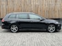 Volkswagen Golf Variant 1.5 TSI R-line Automaat | Navigatiesysteem | Apple CarPlay | Achteruitrijcamera | LED adaptief | Trekhaak afneembaar | Adaptieve cruise control | Parkeersensoren voor en achter
