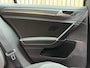 Volkswagen Golf Variant 1.5 TSI R-line Automaat | Navigatiesysteem | Apple CarPlay | Achteruitrijcamera | LED adaptief | Trekhaak afneembaar | Adaptieve cruise control | Parkeersensoren voor en achter