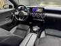 Mercedes-Benz A-klasse 220 AMG 190pk Automaat | Panoramadak | LED Matrix verlichting | Sfeerverlichting | Night Pakket | Sportstoelen elektrisch verstelbaar | Draadloze telefoonlader | Parkeersensoren voor en achter | Achteruitrijcamera