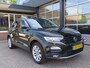 Volkswagen T-Roc 1.5 TSI 150PK STYLE / Camera / Navi / Elec.achterklep / Adap.cruise / BOVAG garantie