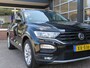 Volkswagen T-Roc 1.5 TSI 150PK STYLE / Camera / Navi / Elec.achterklep / Adap.cruise / BOVAG garantie