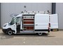 Ford Transit 290 2.0-105pk TDCI L2H2 Ambiente. Compleet ingerichte Ford Transit ! Camera, pdc v+a, airco, ladder achterd., opstaptrede met trekhaak, imperiaal met ladder, omvormer naar 220V, etc etc.