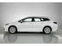 Toyota Corolla Touring Sports Hybrid 140 Dynamic | Stoelverwarming | Navigatie | Parkeersensoren voor en achter | Facelift Model | SL 61