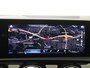Mercedes-Benz A-klasse 180 Business Solution AMG Panorama Dak / Keyless / Sfeerverlichting / Parkeer Camera / Stoelverwarming /