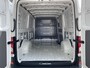 Volkswagen Crafter 30 2.0 TDI L3H2 Highline 140pk Automaat | Trekhaak | App connect