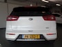 Kia Niro 1.6 GDi Hybrid ExecutiveLine Navigatie, Achteruitrijcamera, Clima controle, Cruise controle, Xenon verlichting, Stoel/Stuurverwarming, Lederen bekleding, Lm velgen 17'', Zeer compleet, Dealer onderhouden, Nederlandse aut Bovag afleverpakket 695,-