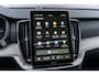 Volvo XC90 T8 Plug-in hybrid AWD Ultra Dark | 7-Zits | Google | Longe Range | Luchtvering | Bowers & Wilkins Audio | Head-up Display | Standkachel | Getint Glas | Schuif-/Kanteldak | 22" LM