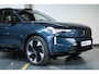 Volvo EX90 Twin Motor Performance Ultra 7p. 111 kWh | Panoramadak | Actieve Luchtvering | Verwarmbare voorstoelen en achterbank | Stuurverwarming | Premium audio | Tailor Wool Blend bekleding | Apple carplay/Android auto | Park Pilot Assist | 22 inch lichtmetalen velgen