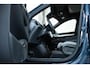 Volvo EX90 Twin Motor Performance Ultra 7p. 111 kWh | Panoramadak | Actieve Luchtvering | Verwarmbare voorstoelen en achterbank | Stuurverwarming | Premium audio | Tailor Wool Blend bekleding | Apple carplay/Android auto | Park Pilot Assist | 22 inch lichtmetalen velgen