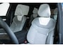 Volvo EX90 Twin Motor Performance Ultra 7p. 111 kWh | Panoramadak | Actieve Luchtvering | Verwarmbare voorstoelen en achterbank | Stuurverwarming | Premium audio | Tailor Wool Blend bekleding | Apple carplay/Android auto | Park Pilot Assist | 22 inch lichtmetalen velgen