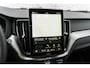 Volvo XC60 T8 Plug-in hybrid AWD Ultra Black Edition | Longe Range | Google | Bowers & Wilkins Audio | Massage | Adaptieve Cruise | Ventilatie Voorstoelen | Getint Glas | Memory | Pilot Assist | Elek. Achterklep | Sportstoelen | Schuif-/Kanteldak | Head-Up Display | Zitverlenging | Keyless | 22" LM