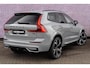 Volvo XC60 T8 Plug-in hybrid AWD Ultra Black Edition | Longe Range | Google | Bowers & Wilkins Audio | Massage | Adaptieve Cruise | Ventilatie Voorstoelen | Getint Glas | Memory | Pilot Assist | Elek. Achterklep | Sportstoelen | Schuif-/Kanteldak | Head-Up Display | Zitverlenging | Keyless | 22" LM