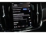 Volvo S90 T8 AWD Recharge Ultimate Dark | Vol! | Luchtvering | 360° Camera | Head-Up Display | Schuifdak | Harman Kardon | Adaptieve Cruise Control | Voorverwarming met Volvo On Call App | Stoelverwarming voor+achter | Stuurwielverwarming | Pilot Assist | BLIS Do .