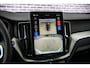 Volvo XC60 2.0 T6 Plug-in hybrid AWD Plus Black Edition | Premium Pack | Trekhaak | 360 Camera | Head Up Display | Panoramadak | Extra Getint Glas | 21" |