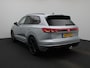 Volkswagen Touareg 3.0 TSi eHybrid 4MOTION R | Direct leverbaar | Luchtvering | Comfort Pakket | Multimedia Pakket | Trekhaak elektrisch inklapbaar incl. Trailer Assist' | Zijruiten van gelaagd veiligheidsglas; geluiddempend; achterruit en zijruiten achter getint | Servosluiting portieren