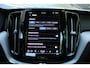 Volvo XC60 T8 Plug-in hybrid AWD Ultra Bright | Luchtvering | Visual Park Assist (incl. 360º view) | Lederen Bekleding | Elektrisch Glazen Panorama-Dak | Trekhaak Elektrisch Uitklapbaar | Premium Audio by Harman Kardon | Head-Up Display | Electronic Climate Controle | Achterbank Verwarmd | Keyless Entry | Navigatiesysteem Full Map | Apple Carplay/Android Auto | 21 inch lichtmetalen velgen 5-spaaks