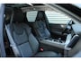 Volvo XC60 2.0 T8 Plug-in hybrid AWD Ultra Bright | lichtmetalen velgen 5-spaaks 21" | Luchtvering | Visual Park Assist (incl. 360º view) | Lederen Bekleding | Elektrisch Glazen Panorama-Dak | Trekhaak Elektrisch Uitklapbaar | Premium Audio by Harman Kardon | Head-Up Display | Electronic Climate Controle | Achterbank Verwarmd | Keyless Entry | Navigatiesysteem Full Map | Apple Carplay/Android Auto |