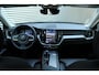 Volvo XC60 T8 Plug-in hybrid AWD Ultra Bright | Luchtvering | Visual Park Assist (incl. 360º view) | Lederen Bekleding | Elektrisch Glazen Panorama-Dak | Trekhaak Elektrisch Uitklapbaar | Premium Audio by Harman Kardon | Head-Up Display | Electronic Climate Controle | Achterbank Verwarmd | Keyless Entry | Navigatiesysteem Full Map | Apple Carplay/Android Auto | 21 inch lichtmetalen velgen 5-spaaks
