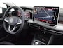 Volkswagen Golf Variant 8.5 1.5 eTSI 150pk DSG Life Edition Panoramadak Trekhaak Camera Navigatie