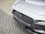 Jaguar I-Pace EV400 S | o.a. Luchtvering | voor 24.500,- fabrieksopties (HSE Specs) Bomvol, een S uitvoering met 24.500,- aan fabrieksopties, onder andere luchtvering, Head up display, adaptieve Cruise control, panorama dak, zwarte hemelbekleding, stoelverwarming, stuurverwa