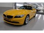BMW Z4 Roadster sDrive20i Executive Sportstoelen Leer/Alcantara Automaat Boekjes aanwezig Atacama Geel Stoelverwarming Breedset 19 inch Airco Parkeersensoren Windscherm