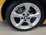BMW Z4 Roadster sDrive20i Executive Sportstoelen Leer/Alcantara Automaat Boekjes aanwezig Atacama Geel Stoelverwarming Breedset 19 inch Airco Parkeersensoren Windscherm