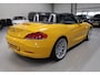 BMW Z4 Roadster sDrive20i Executive Sportstoelen Leer/Alcantara Automaat Boekjes aanwezig Atacama Geel Stoelverwarming Breedset 19 inch Airco Parkeersensoren Windscherm