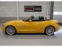 BMW Z4 Roadster sDrive20i Executive Sportstoelen Leer/Alcantara Automaat Boekjes aanwezig Atacama Geel Stoelverwarming Breedset 19 inch Airco Parkeersensoren Windscherm