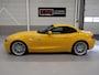 BMW Z4 Roadster sDrive20i Executive Sportstoelen Leer/Alcantara Automaat Boekjes aanwezig Atacama Geel Stoelverwarming Breedset 19 inch Airco Parkeersensoren Windscherm