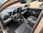 Toyota Yaris 1.5 HYBRID 5-DRS DYNAMIC AUTOMAAT! LUXE UITVIERING SLECHTS 14.176 KM