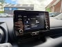Toyota Yaris 1.5 HYBRID 5-DRS DYNAMIC AUTOMAAT! LUXE UITVIERING SLECHTS 14.176 KM
