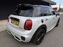 MINI Cooper S Mini 2.0 // Serious Business pack // Nieuwstaat // 5 deurs /