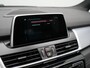 BMW 2-Serie Active Tourer 225xe iPerformance Sportline Plug In Hybrid 225pk PHEV | Panodak | Sportstoelen Memory | Camera | Stoelverwarming | Navi Full Map | Keyless | LED |