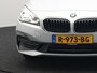 BMW 2-Serie Active Tourer 225xe iPerformance Sportline Plug In Hybrid 225pk PHEV | Panodak | Sportstoelen Memory | Camera | Stoelverwarming | Navi Full Map | Keyless | LED |