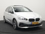 BMW 2-Serie Active Tourer 225xe iPerformance Sportline Plug In Hybrid 225pk PHEV | Panodak | Sportstoelen Memory | Camera | Stoelverwarming | Navi Full Map | Keyless | LED |