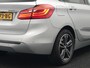 BMW 2-Serie Active Tourer 225xe iPerformance Sportline Plug In Hybrid 225pk PHEV | Panodak | Sportstoelen Memory | Camera | Stoelverwarming | Navi Full Map | Keyless | LED |