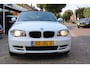 BMW 1-Serie (e87) Cabrio 120i 170PK High Executive + 18"/ Clima/ Cruise/ Leder/ Stoelverwarming/ NL auto