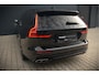 Volvo V60 2.0 B3 R-Design | Panoramadak | Harman Kardon | Keyless | Memory Stoel | Elektrische Stoelen | Stuurverwarming | Stoelverwarming | Camera | Adaptive Cruise Control | Leer | LED | DAB | Parkeensensoren | Appl